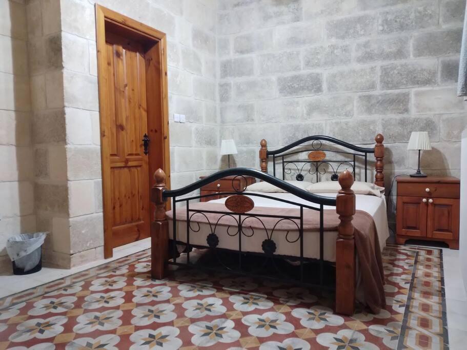 Geligiz Farmhouse Għajnsielem Kültér fotó